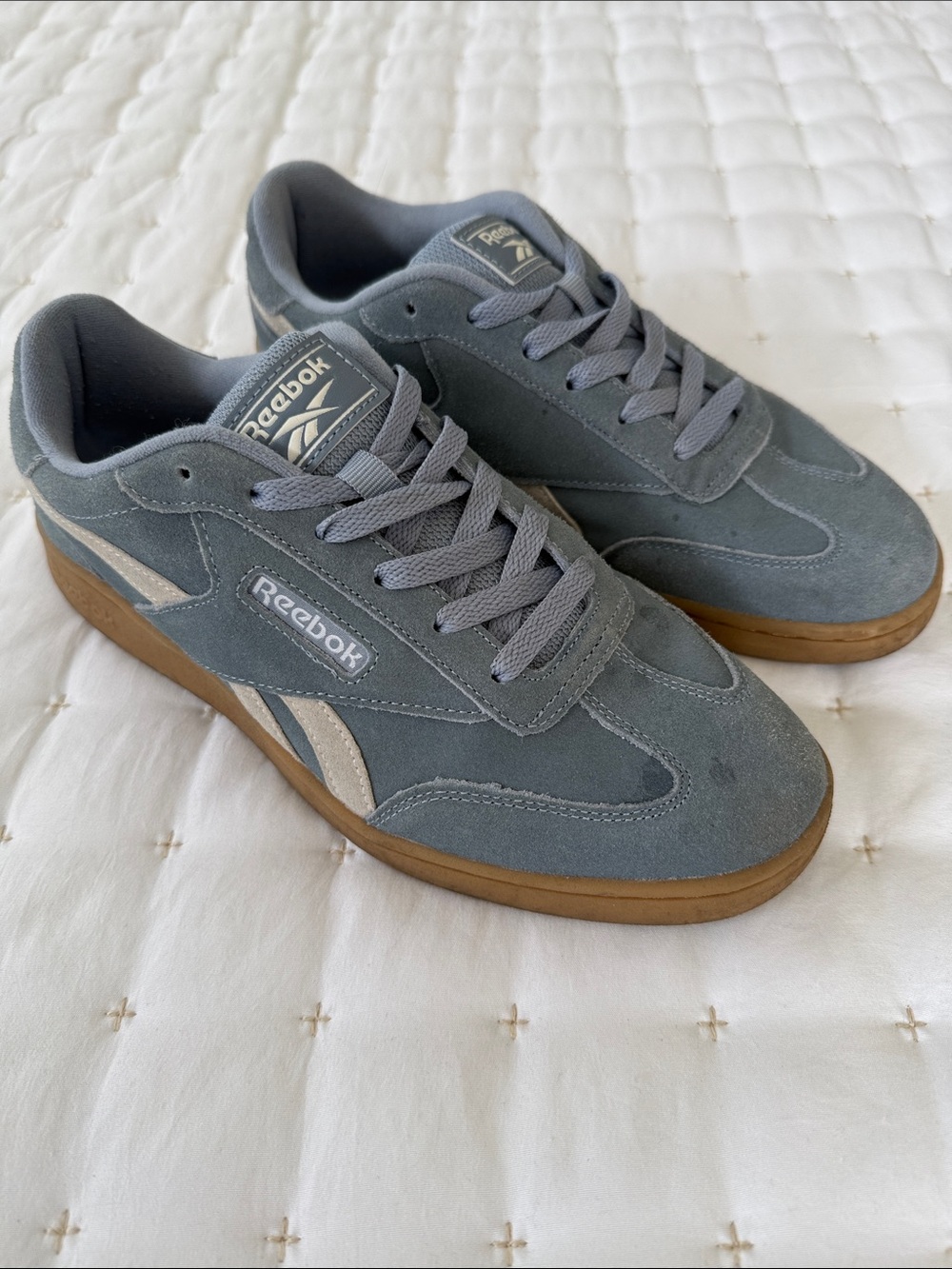 Reebok Women’s Suede Sneakers with Gum Sole Size 9.5